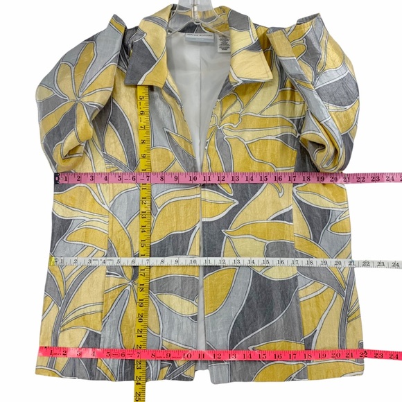 Mod Fashion Yellow and Grey Floral Open Front Blazer - Picture 13 of 14